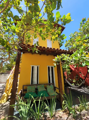 Fachada amarela